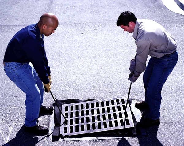 Ultra Drain Guard to remove sediment pollutants and waste from storm water