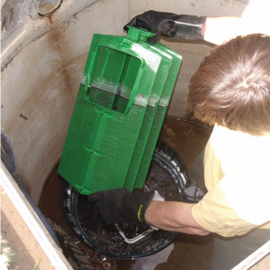 effluent filter for grease traps